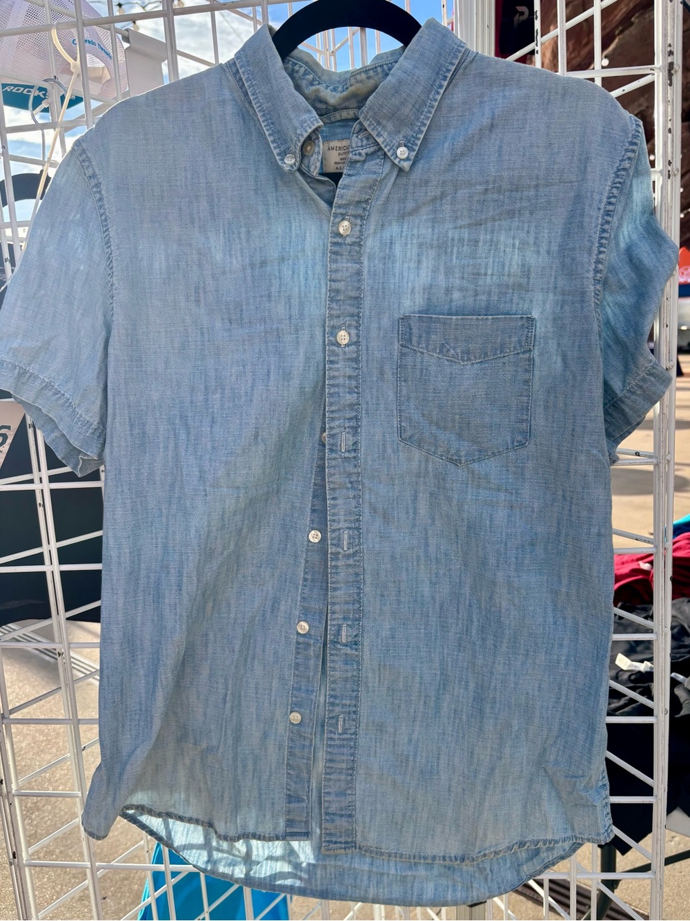 Light Blue Short-Sleeve Button-Down Shirt